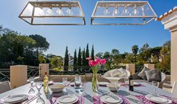 Luxury Dining By The Pool Vale Do Lobo