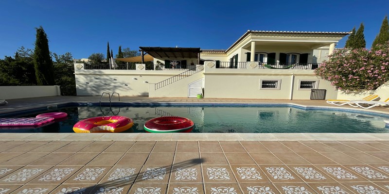 Spacious 4 Bedroom Villa Rental In Portugal With Countryside Views