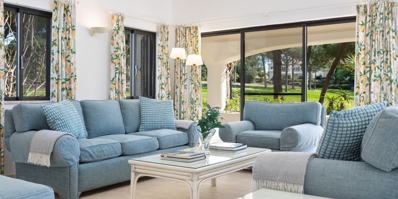 Elegant Villa With Large Living Room Ideal For Family Gatherings