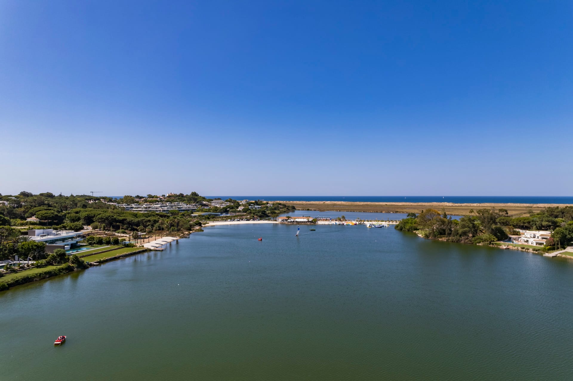 Tranquil Luxury Retreat In Quinta Do Lago