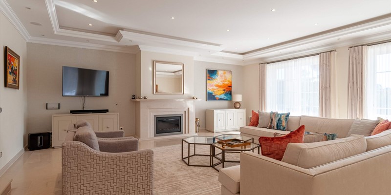 Algarve Living Room Satellite TV