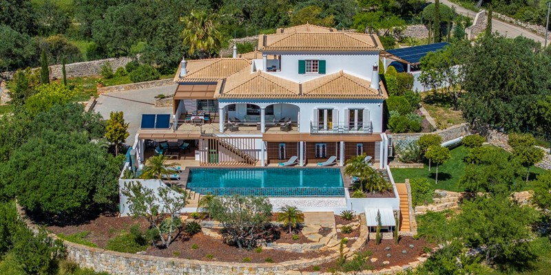 Southeast Asian Inspired Loule Villa Your Ultimate Relaxation Haven