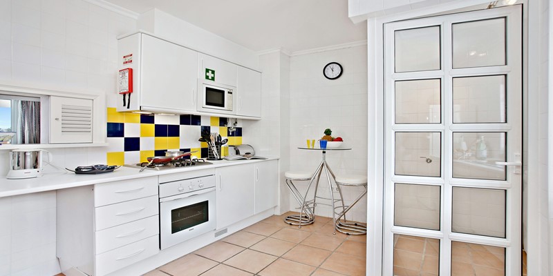 Fully Fitted Kitchen Holiday Apartment In Algarve