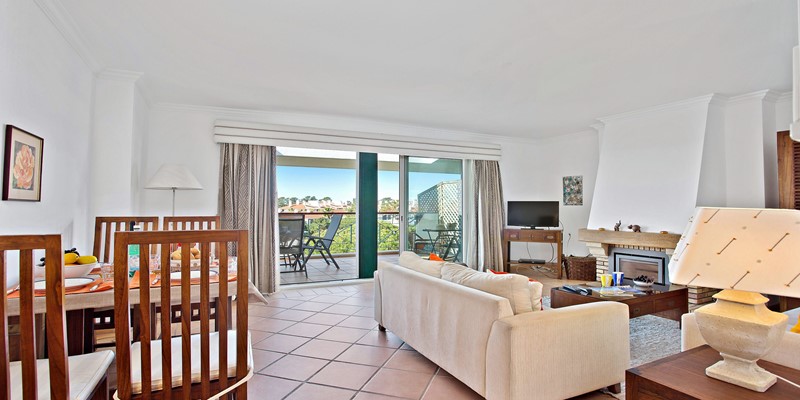 Spacious Living And Dining Area In Algarve Apartment