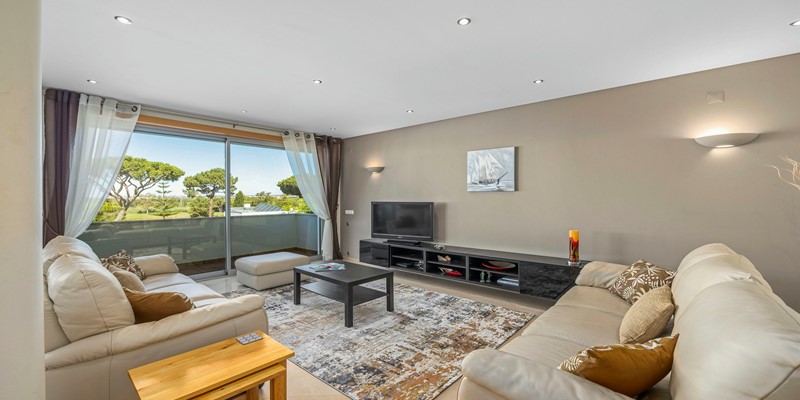 Comfortable Living Room With Air Conditioning Vilamoura