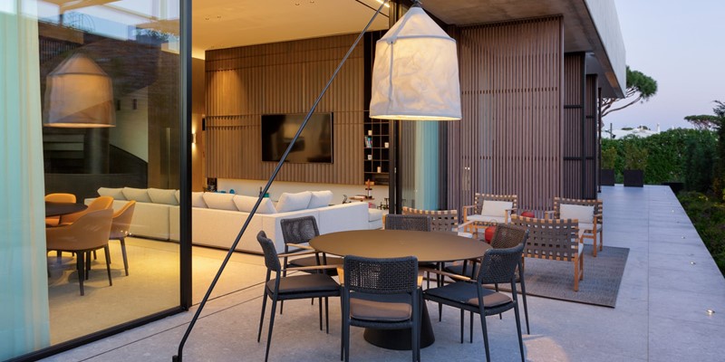Luxury Comfortable Outdoor Seating In Vale Do Lobo Holiday Villa