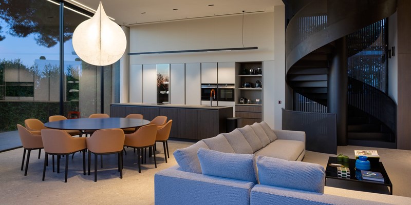 Contemporary Villa With Island Kitchen And Dining Space