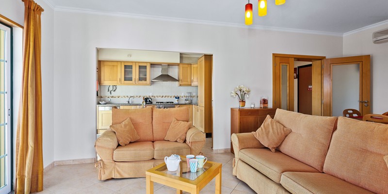 Holiday Apartment With Large Living Room And Fibre Wi Fi