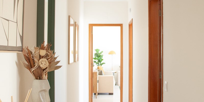 Welcoming Entrance Hall In Quarteira Apartment