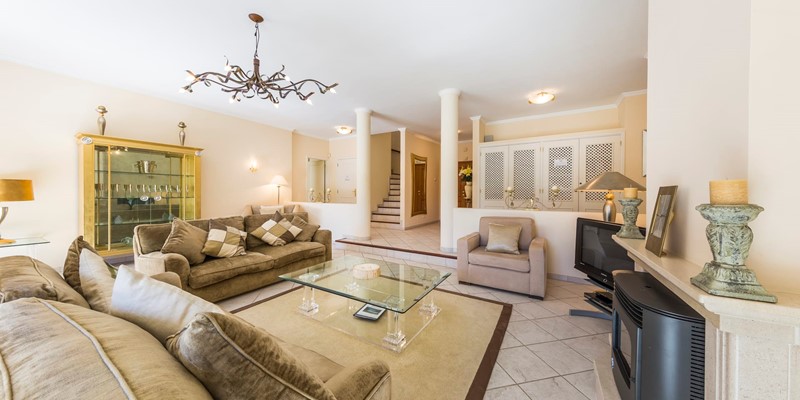 Elegant Living Room With Comfortable Furnishings In Dunas Douradas