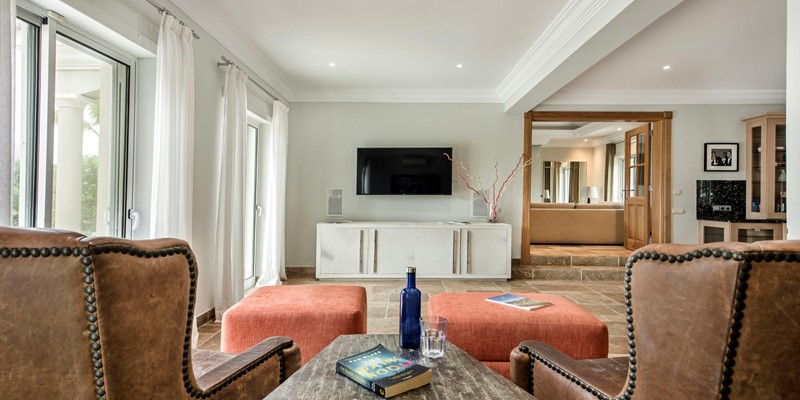 Elegant Living Room Seating Area Villa Quinta Verde