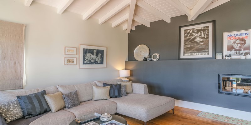 Modern Living Room Family Villa Near Salema Beach