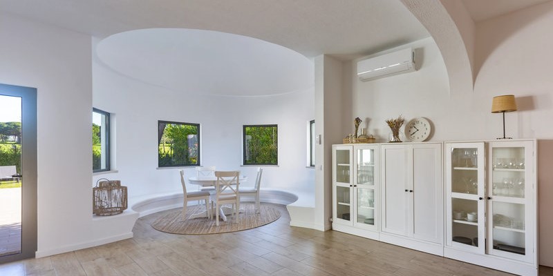 Air Conditioned Lounge Comfy Sofa Holiday Villa Rental