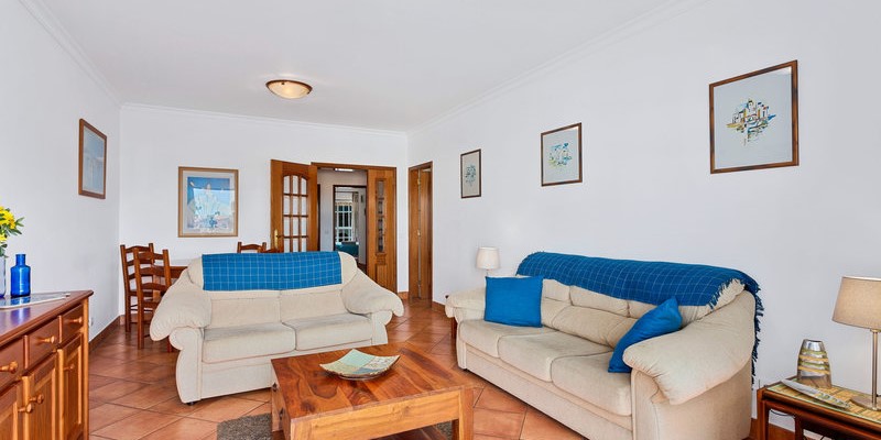 Relaxing Sofa Lounge In Vilamoura Apartment Near Marina