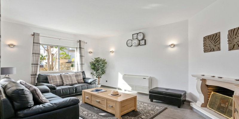 Family Friendly Living Room Vilamoura With Wi Fi