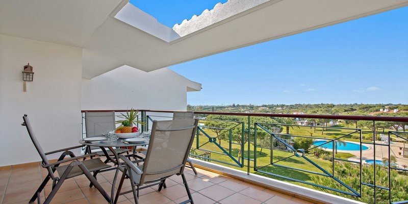 Apartment With Direct Terrace Access And Garden Views In Portugal