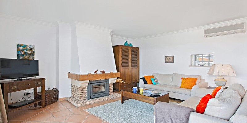 Bright Living And Dining Space In Algarve Holiday Rental