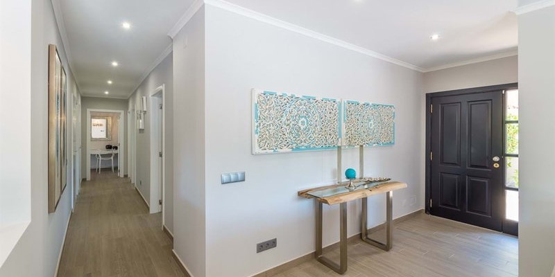 Luxury Algarve Vilamoura Villa Entrance Hall