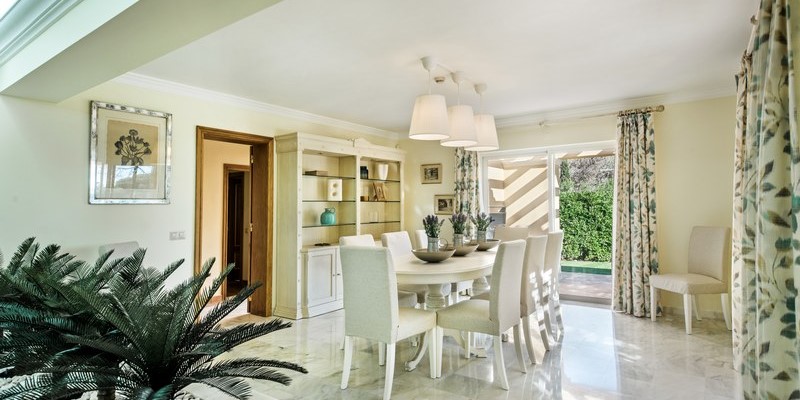 Casual Dining Space Luxury Holiday Villa Algarve
