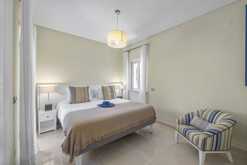 Luxury 6 Bedroom Villa In Vila Sol