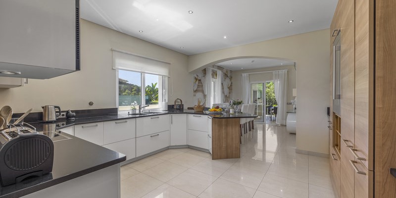 Open Plan Kitchen Dining Villa Vila Sol