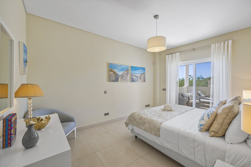 Luxury 6 Bedroom Villa In Vila Sol