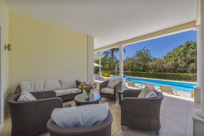 Luxury 6 Bedroom Villa In Vila Sol