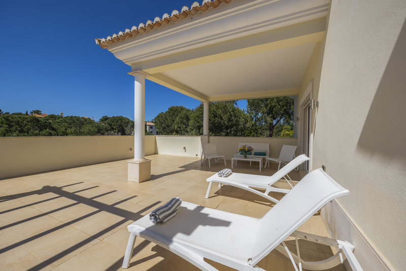 Luxury 6 Bedroom Villa In Vila Sol