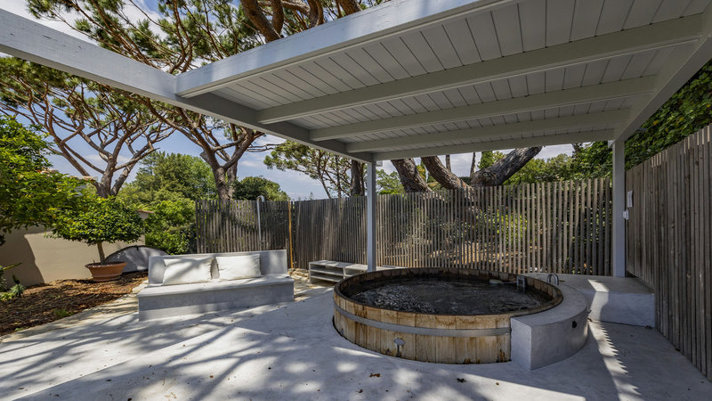 Luxury 4 Bedroom Villa In Vale Do Lobo Within Walking Distance To The Beach And Restaurants