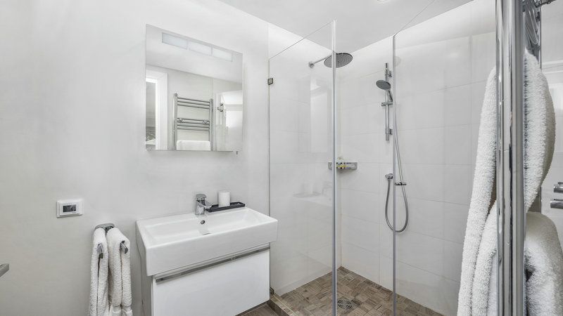 Luxury 4 Bedroom Villa In Vale Do Lobo Within Walking Distance To The Beach And Restaurants