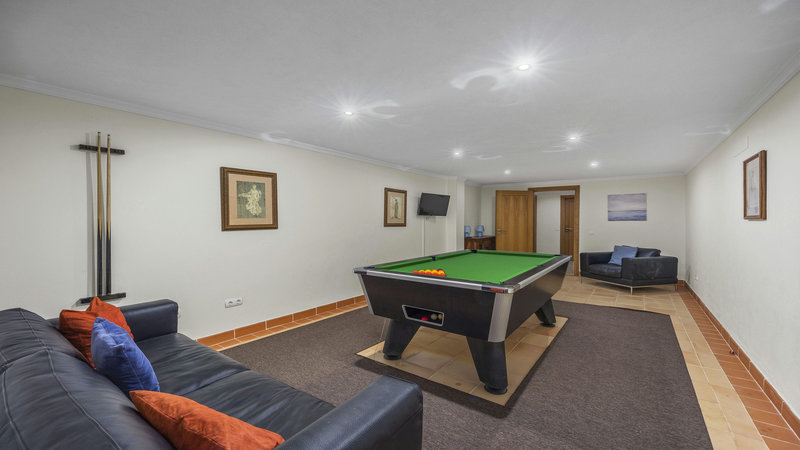 Luxury 5 Bedroom Villa In Dunas Douradas