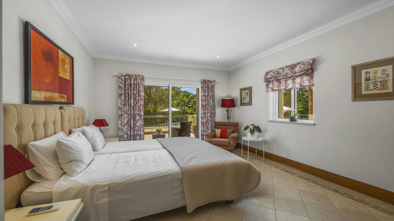 Luxury 5 Bedroom Villa In Dunas Douradas