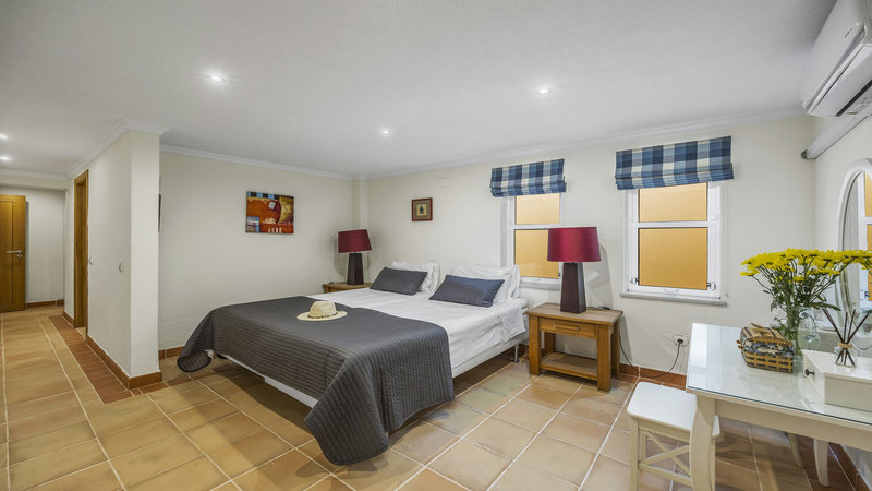 Luxury 5 Bedroom Villa In Dunas Douradas