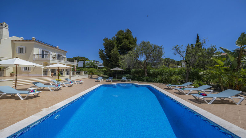 Luxury 5 Bedroom Villa In Dunas Douradas