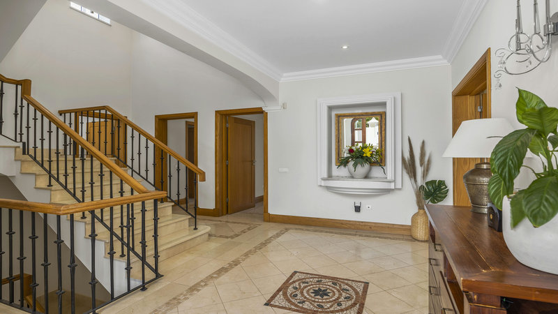 Luxury 5 Bedroom Villa In Dunas Douradas