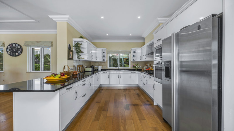 Luxury 5 Bedroom Villa In Dunas Douradas