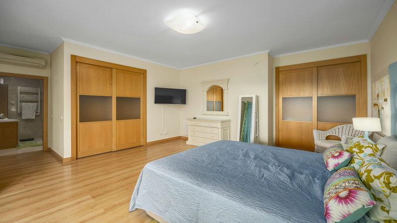 Luxury 3 Bedroom Vilamoura Apartment