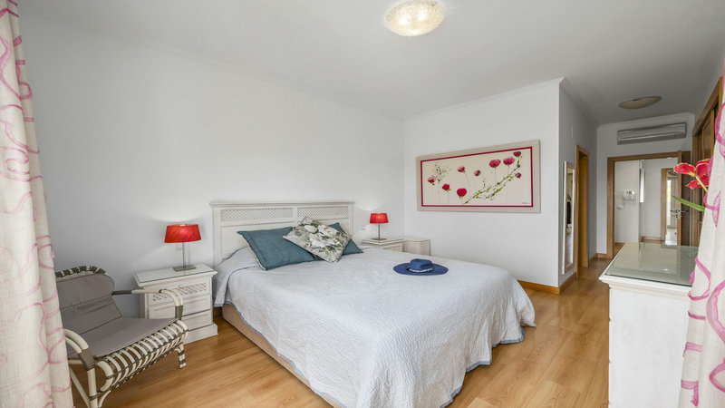 Luxury 3 Bedroom Vilamoura Apartment