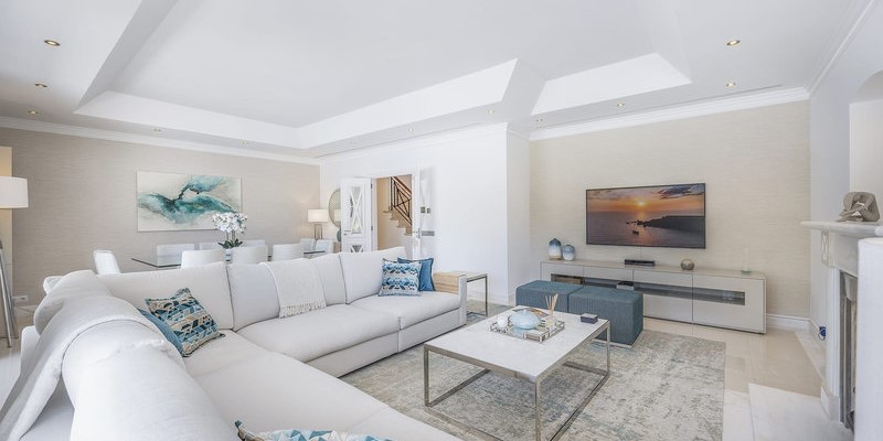 Luxury Living Room With Poolside Access