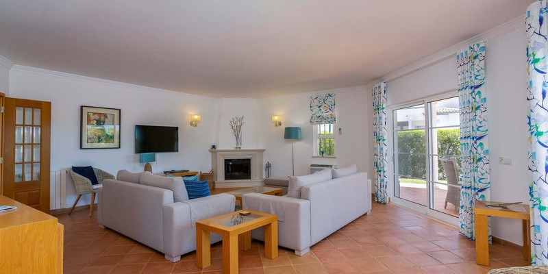 Spacious Living Room Family Holiday Villa