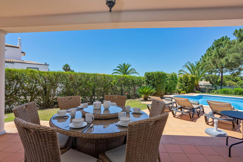 Modern 4 Bedroom Villa in Vila Sol