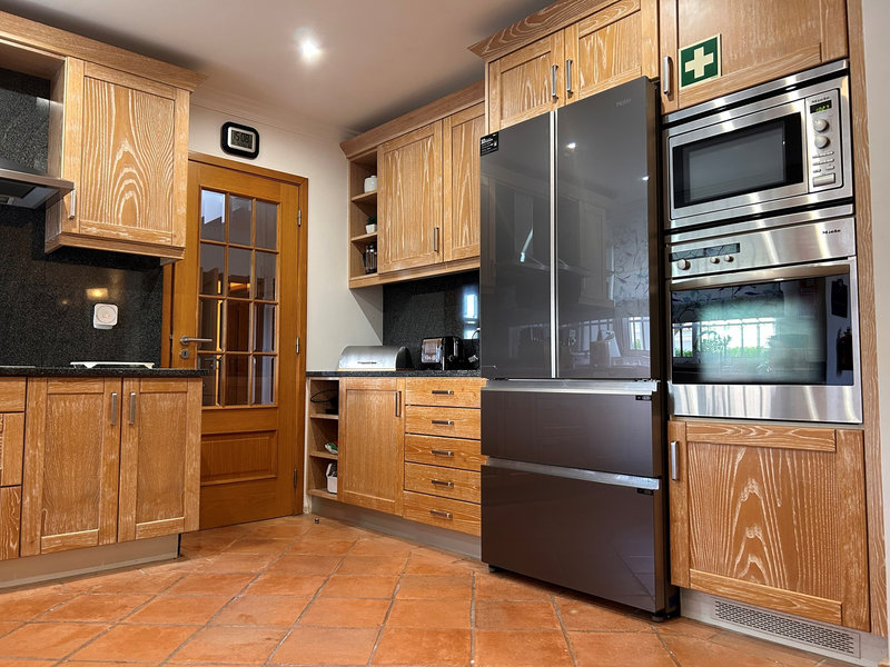 Modern 4 Bedroom Villa in Vila Sol