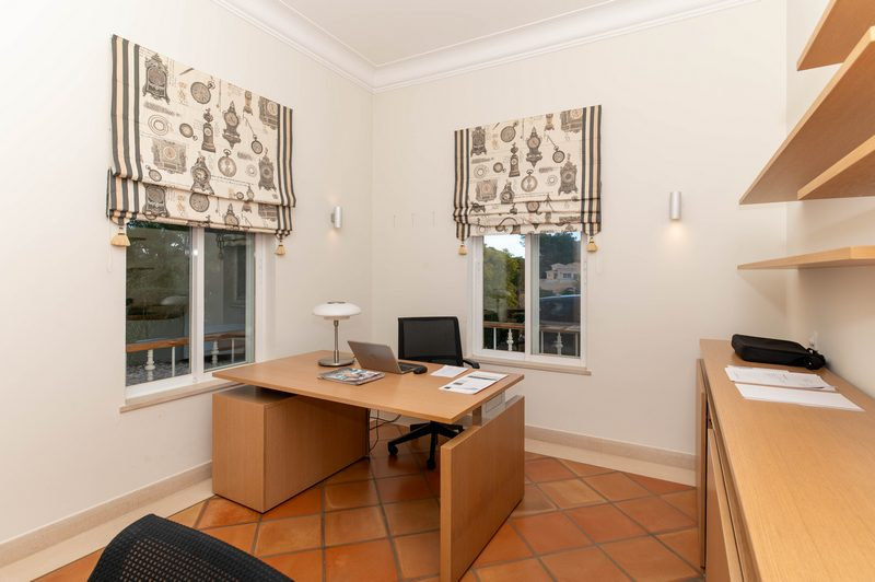 3 Bedroom Villa with Private Pool and Golf Views