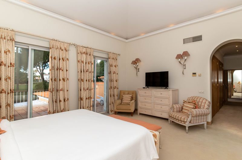 3 Bedroom Villa with Private Pool and Golf Views