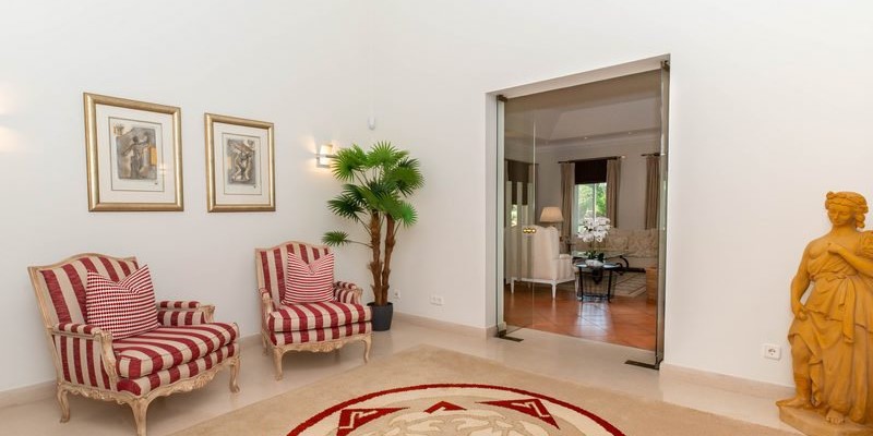 Bright Entrance Hall Holiday Villa Algarve