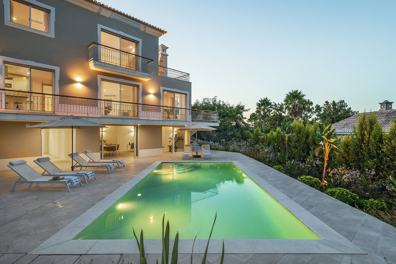 Luxury 4 Bedroom Villa in Encosta Do Lago