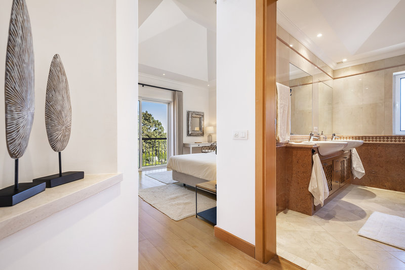 Luxury 5 Bedroom Villa Encosta Do Lago