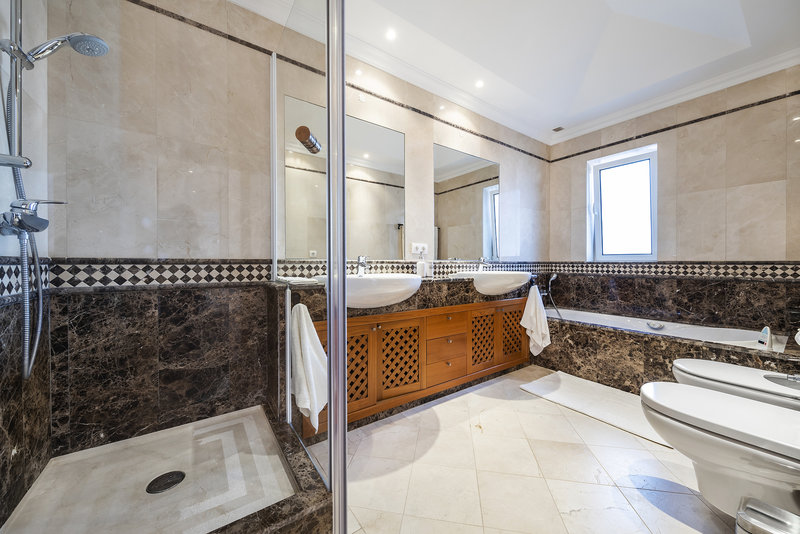 Luxury 5 Bedroom Villa Encosta Do Lago