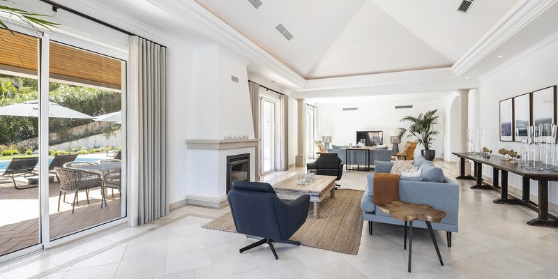 Encosta Do Lago Villa Spacious Living Area