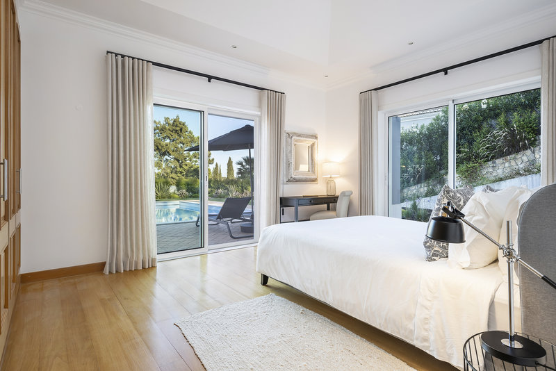 Luxury 5 Bedroom Villa Encosta Do Lago